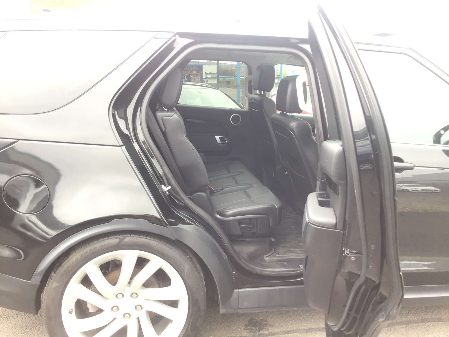 Used Land Rover Discovery 2019 for sale - 77896817: Photo 12