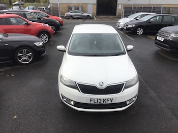 Used Skoda Rapid 2013 for sale - 77896806: Photo
