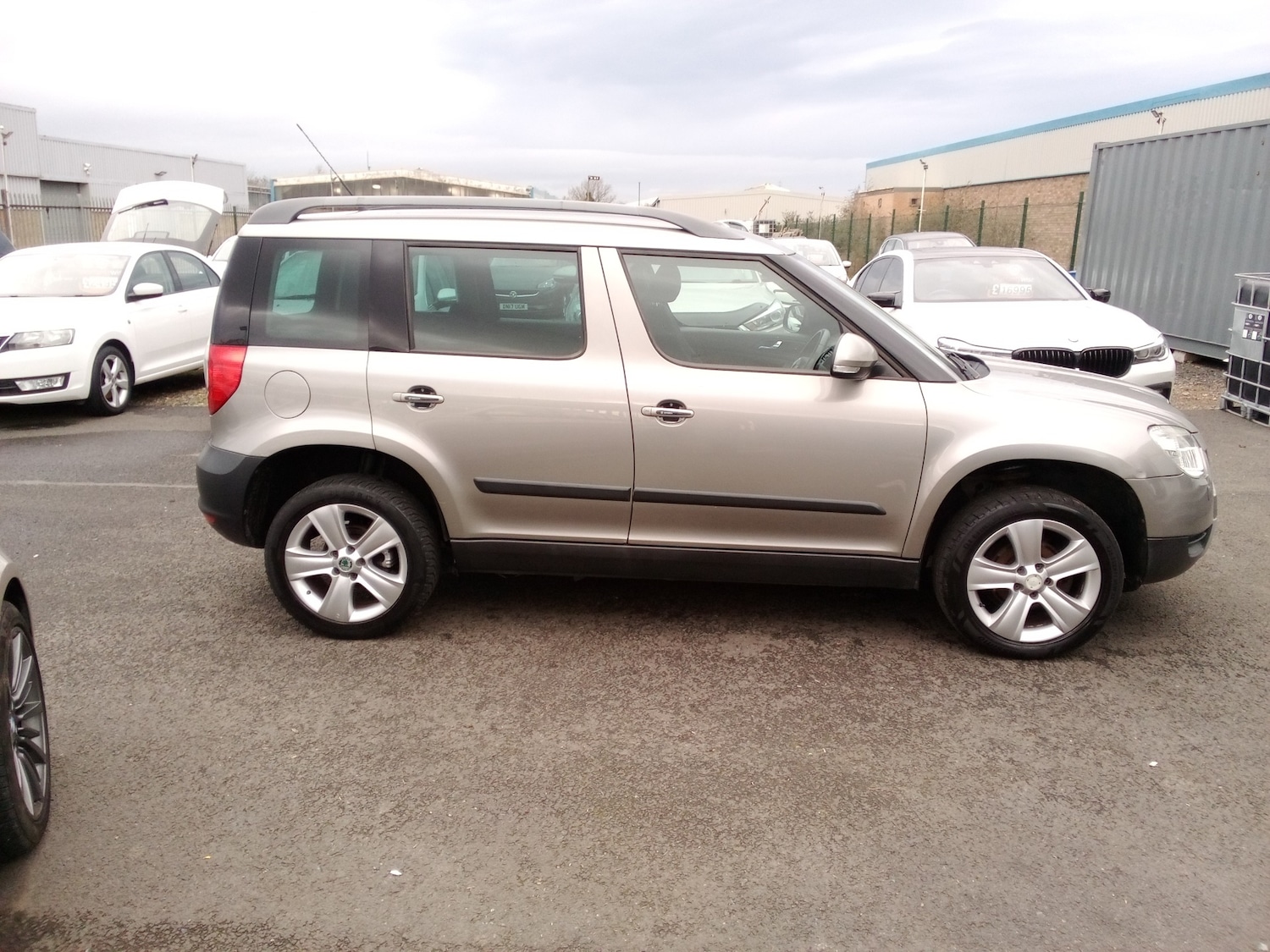 Used Skoda Yeti 2010 for sale - 76968441: Photo 9