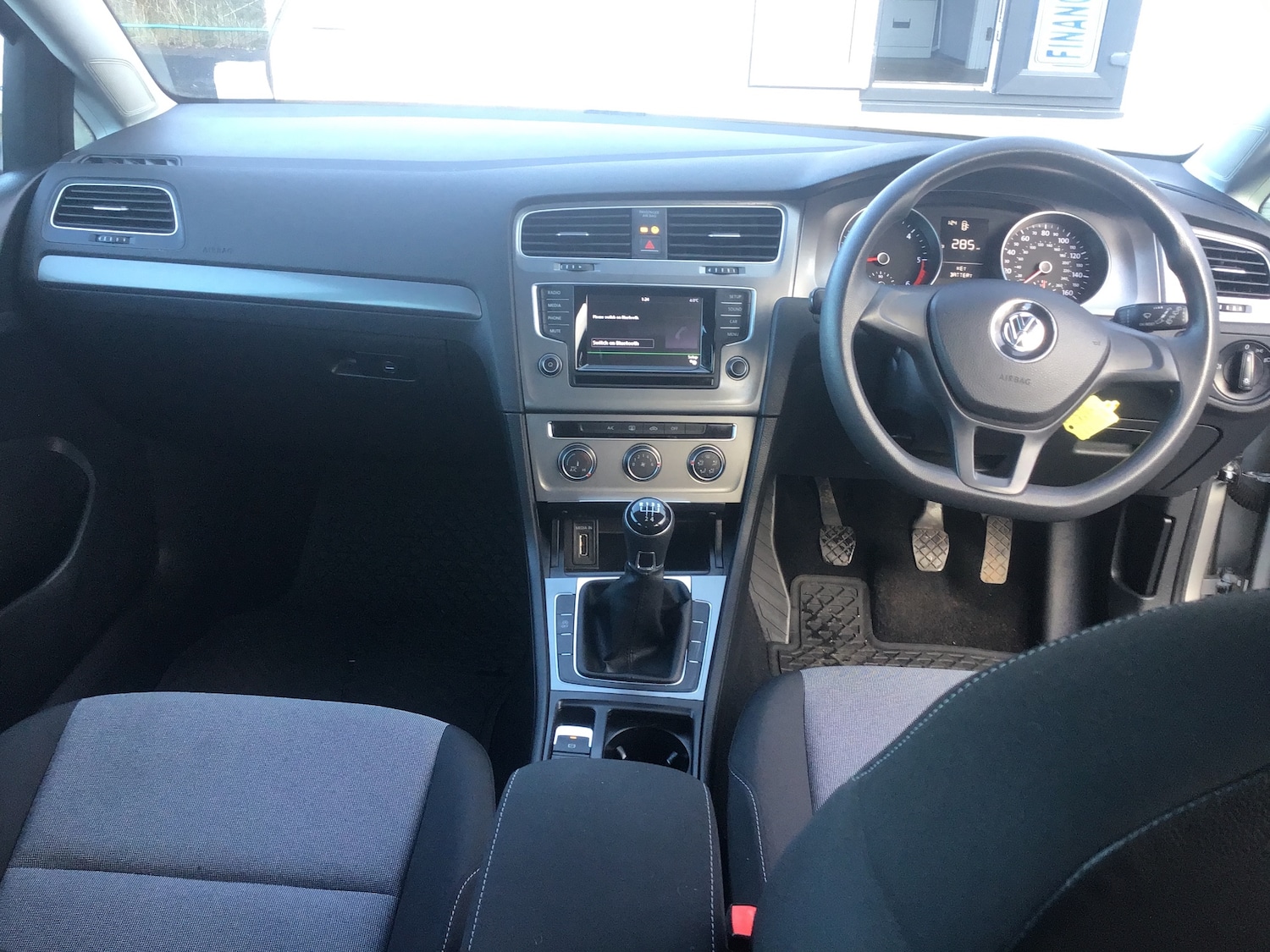 Used Volkswagen Golf 2015 for sale - 77125034: Photo 24