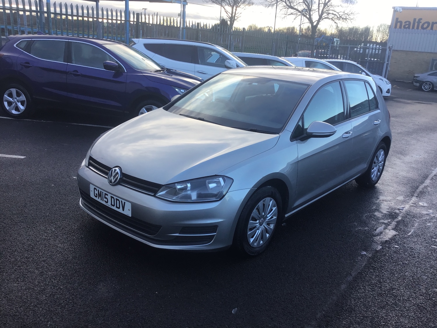 Used Volkswagen Golf 2015 for sale - 77125034: Photo 4