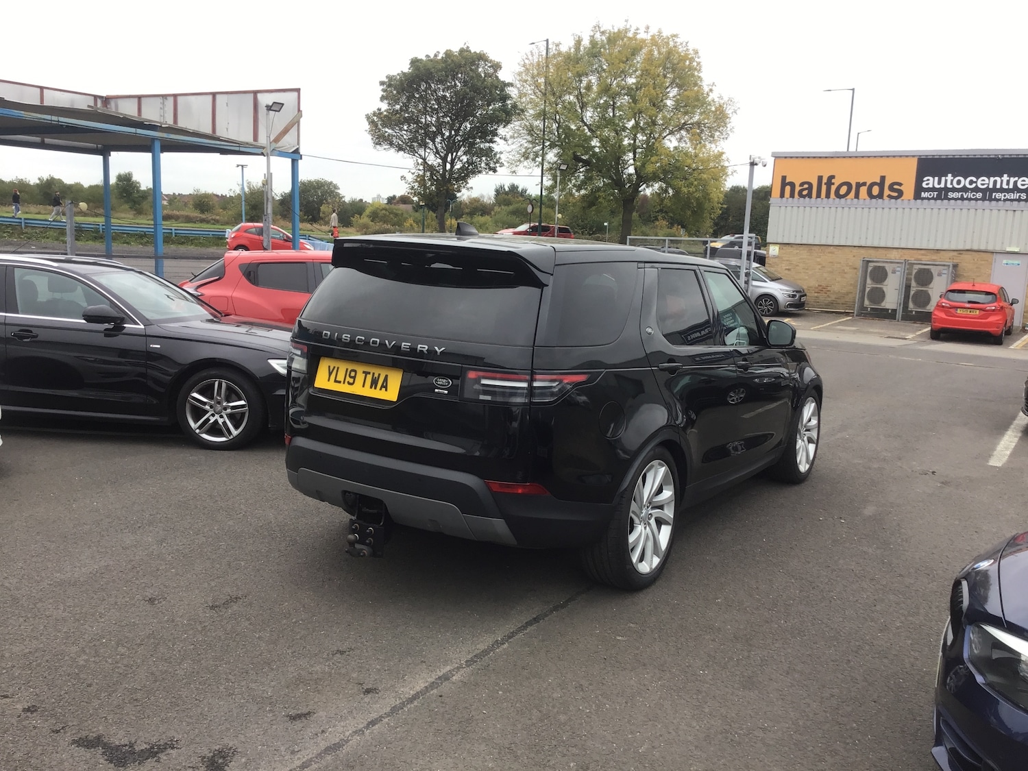 Used Land Rover Discovery 2019 for sale - 77024147: Photo 9