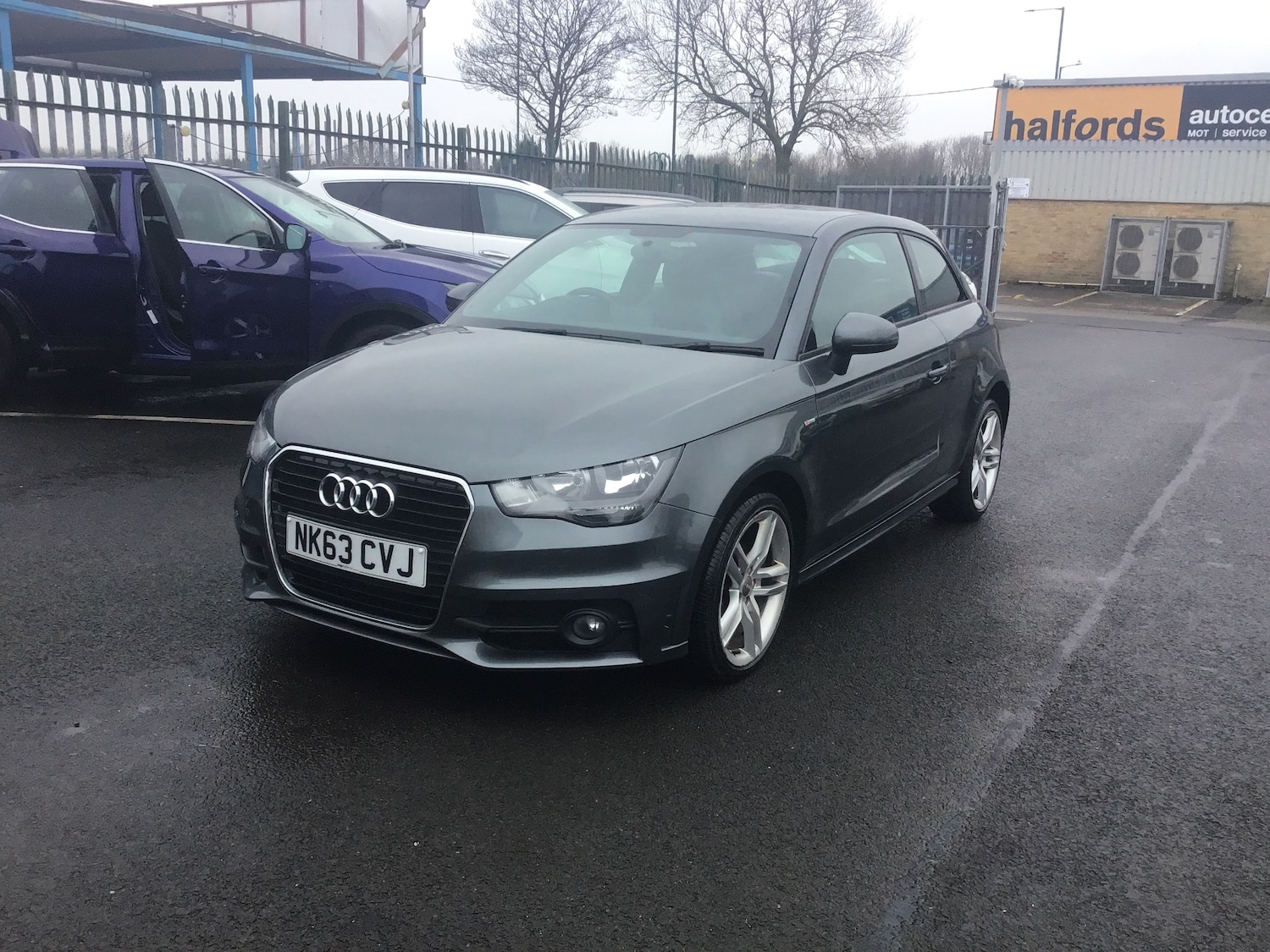 Used Audi A1 2013 for sale - 77324727: Photo 4