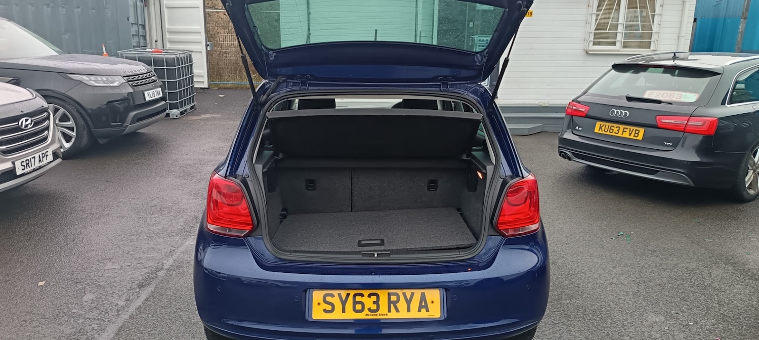 Used Volkswagen Polo 2014 for sale - 77247688: Photo 16