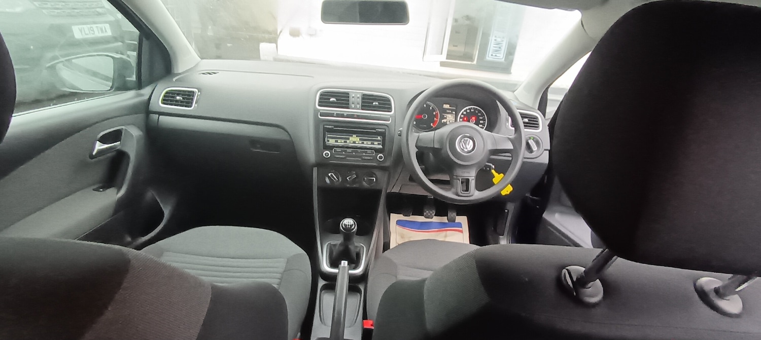 Used Volkswagen Polo 2014 for sale - 77247688: Photo 24