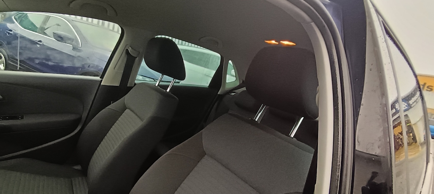 Used Volkswagen Polo 2014 for sale - 77247688: Photo 32