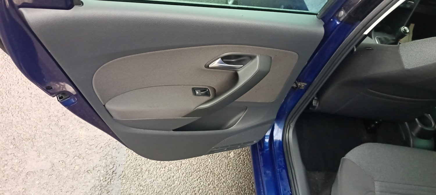 Used Volkswagen Polo 2014 for sale - 77247688: Photo 37