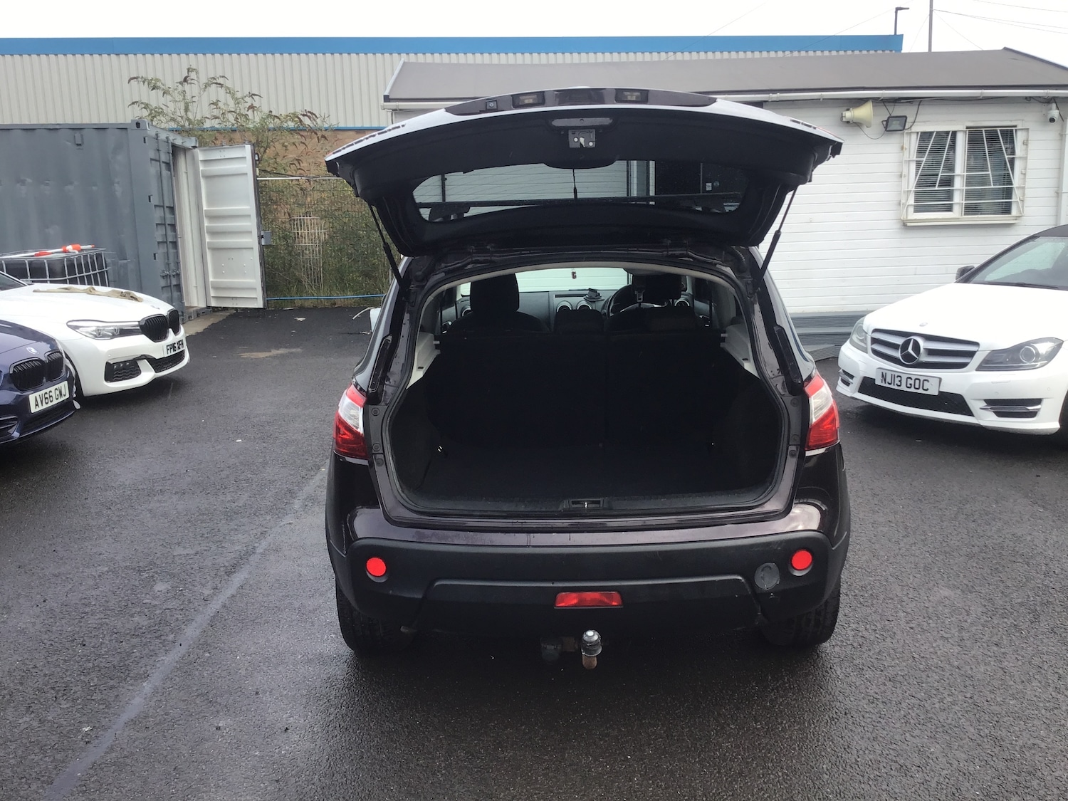 Used Nissan Qashqai 2011 for sale - 76127116: Photo 18