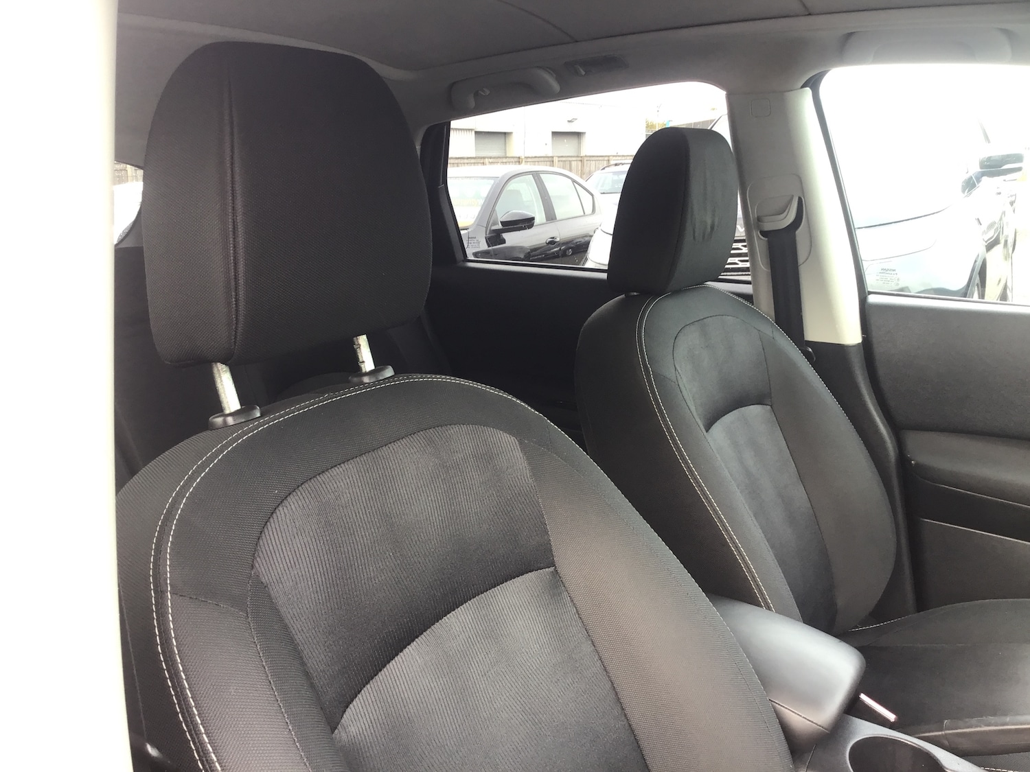 Used Nissan Qashqai 2011 for sale - 76127116: Photo 34