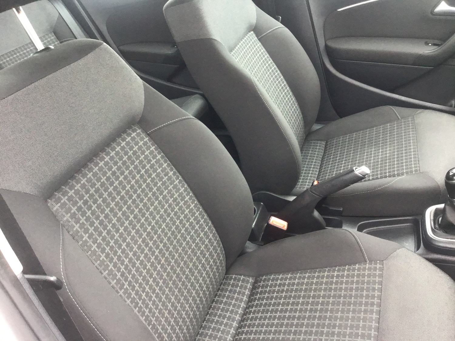 Used Volkswagen Polo 2015 for sale - 76968455: Photo 16