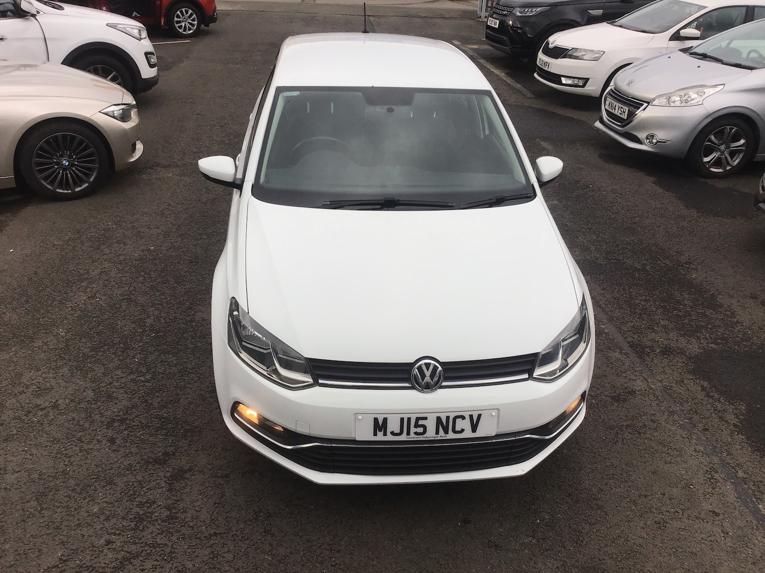 Used Volkswagen Polo 2015 for sale - 76968455: Photo 2