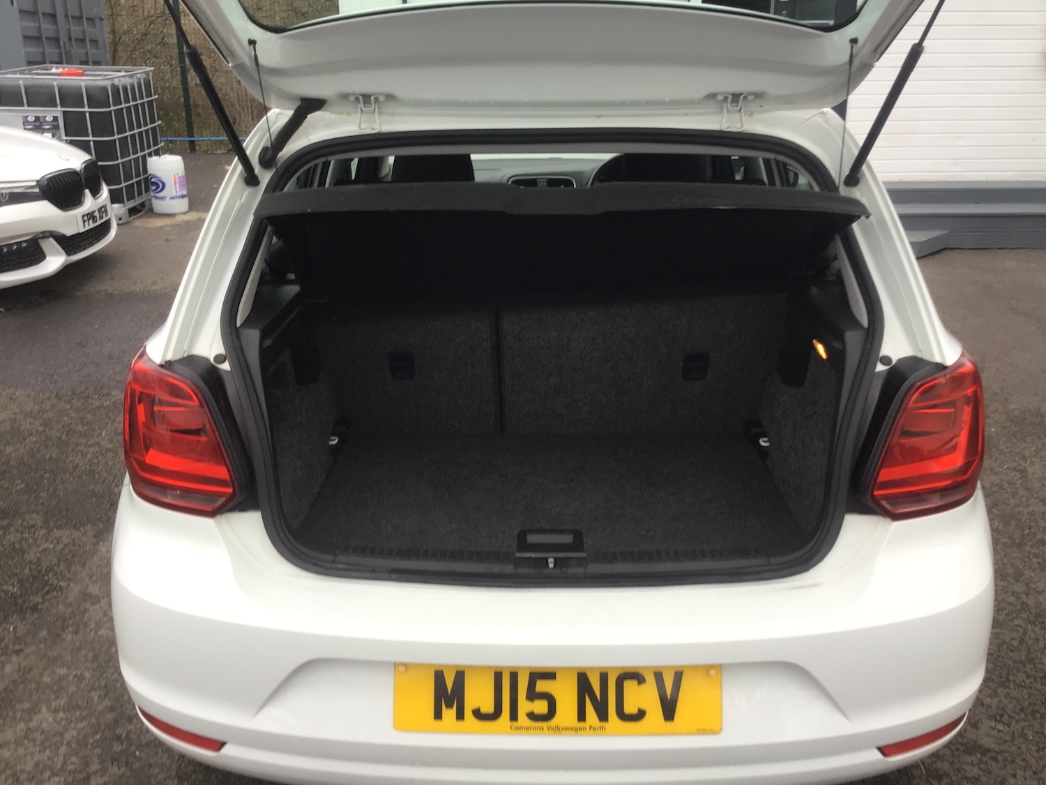 Used Volkswagen Polo 2015 for sale - 76968455: Photo 23