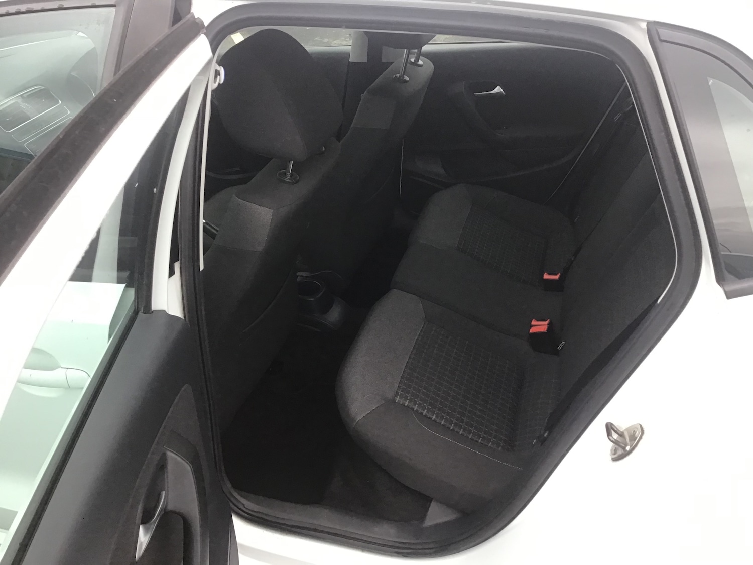 Used Volkswagen Polo 2015 for sale - 76968455: Photo 27