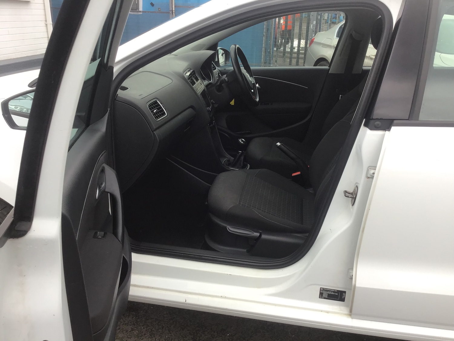 Used Volkswagen Polo 2015 for sale - 76968455: Photo 30