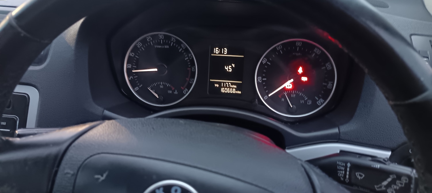 Used Skoda Octavia 2011 for sale - 77339642: Photo 40