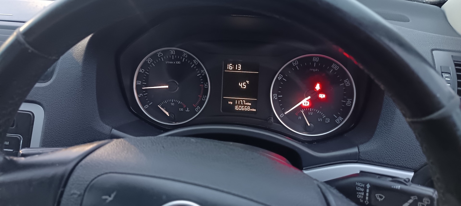 Used Skoda Octavia 2011 for sale - 77339642: Photo 41