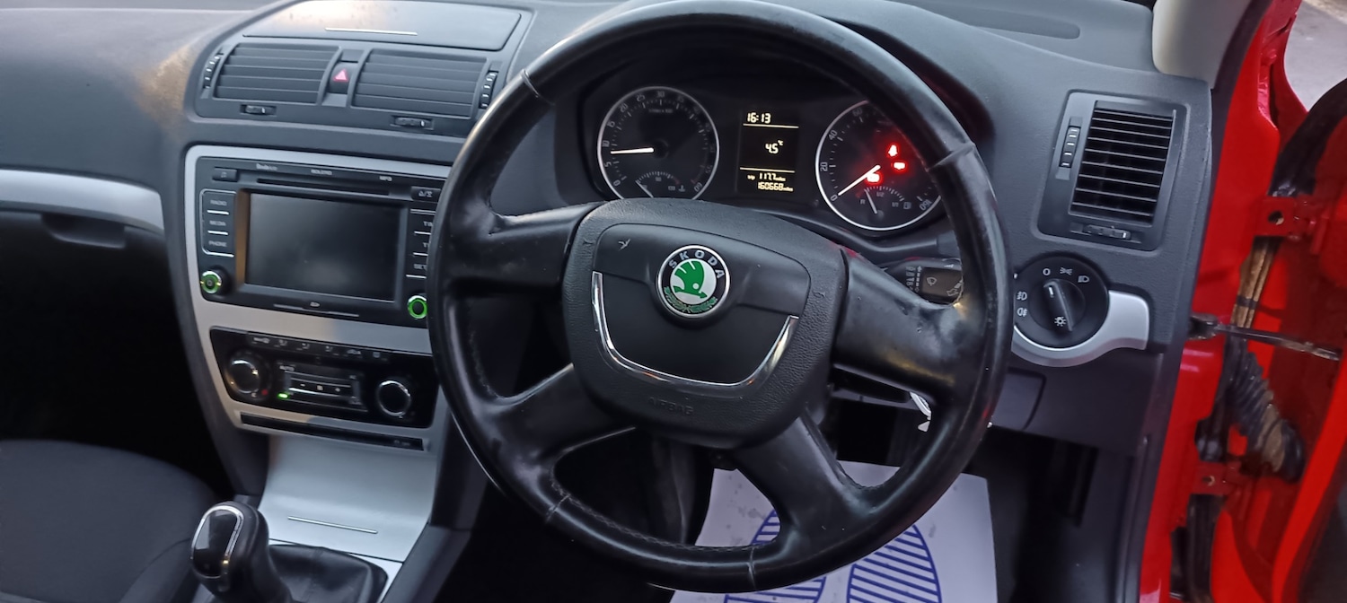 Used Skoda Octavia 2011 for sale - 77339642: Photo 43