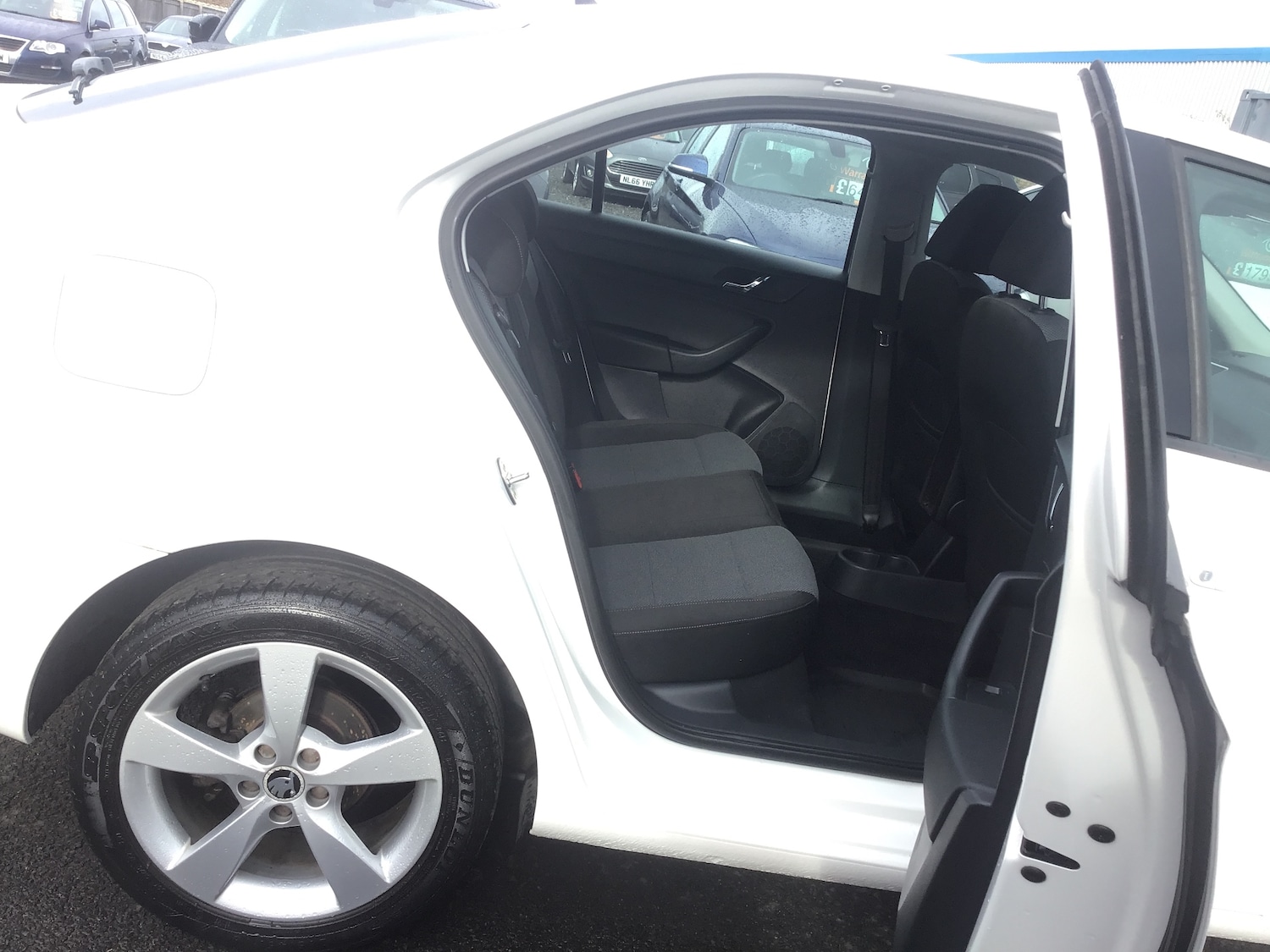 Used Skoda Rapid 2013 for sale - 76330034: Photo 14