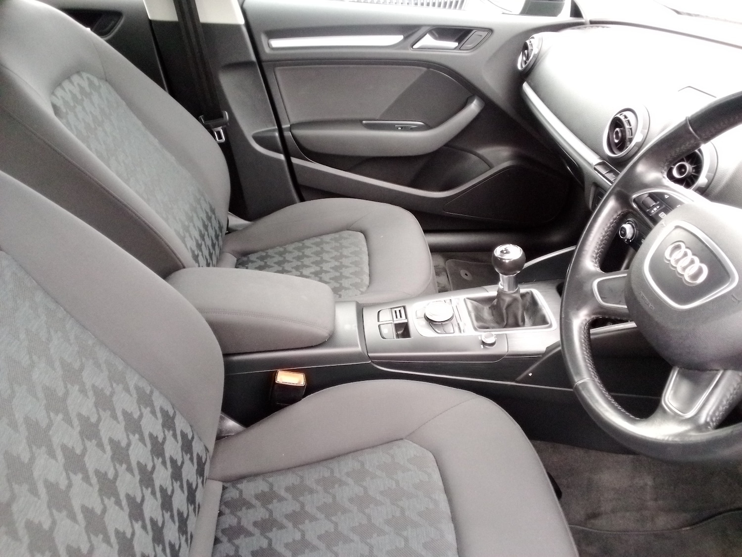 Used Audi A3 2015 for sale - 76968933: Photo 18