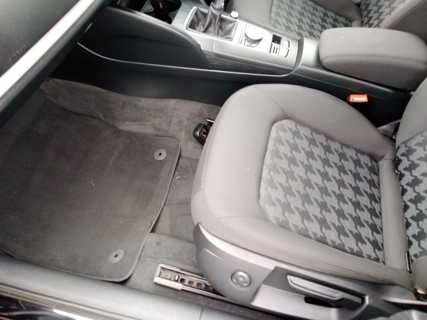 Used Audi A3 2015 for sale - 76968933: Photo 29