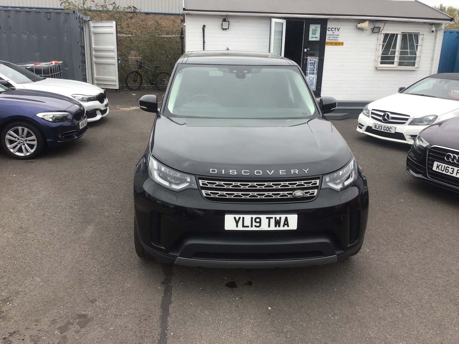 Used Land Rover Discovery 2019 for sale - 76263687: Photo 2