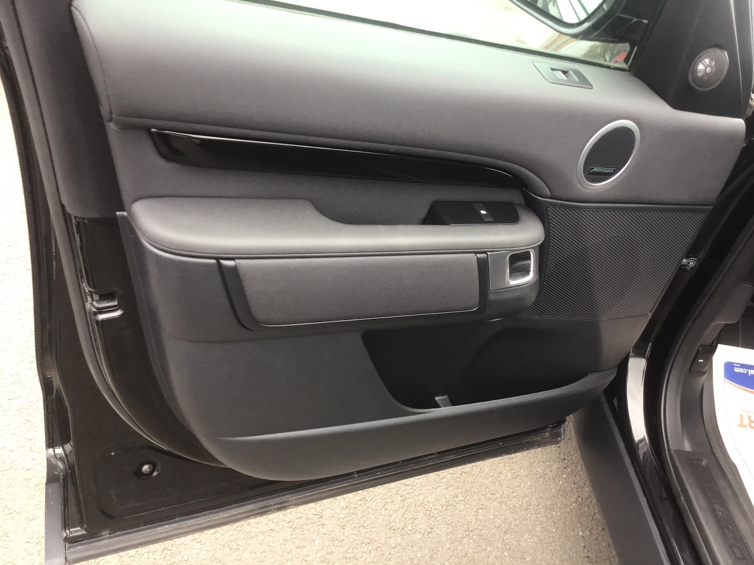 Used Land Rover Discovery 2019 for sale - 76263687: Photo 34