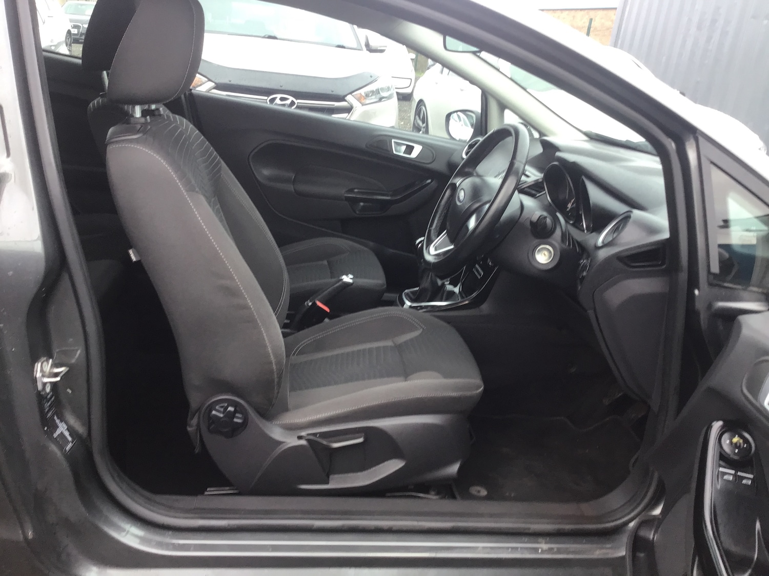 Used Ford Fiesta 2016 for sale - 77023598: Photo 31
