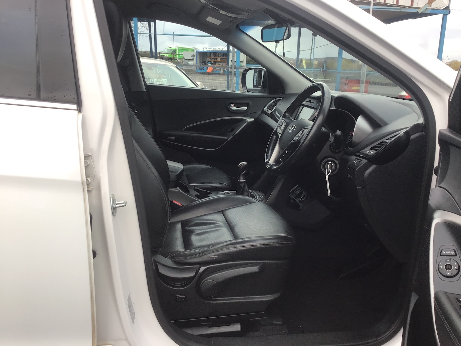 Used Hyundai Santa Fe 2014 for sale - 76681667: Photo 12