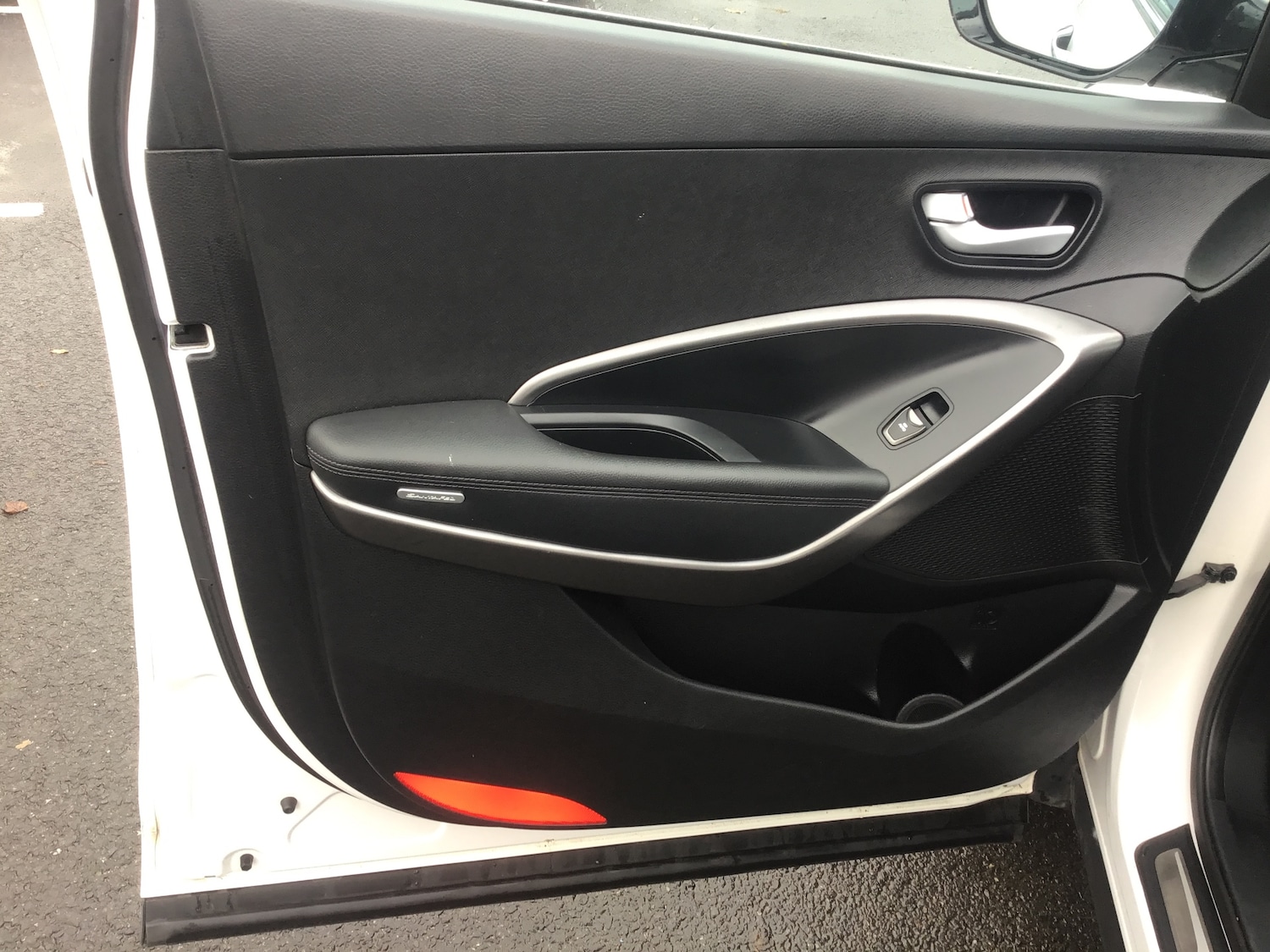 Used Hyundai Santa Fe 2014 for sale - 76681667: Photo 31