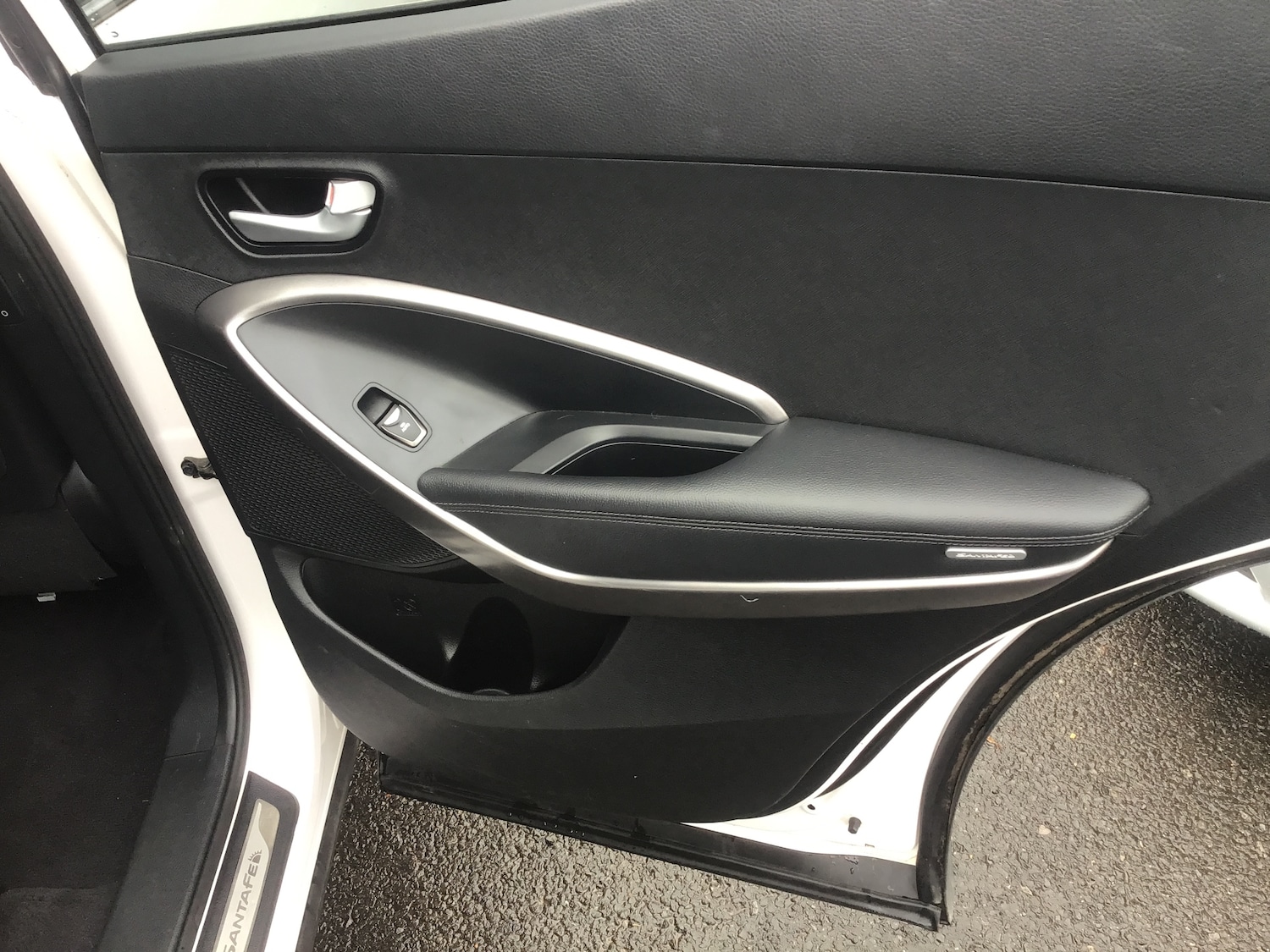 Used Hyundai Santa Fe 2014 for sale - 76681667: Photo 32