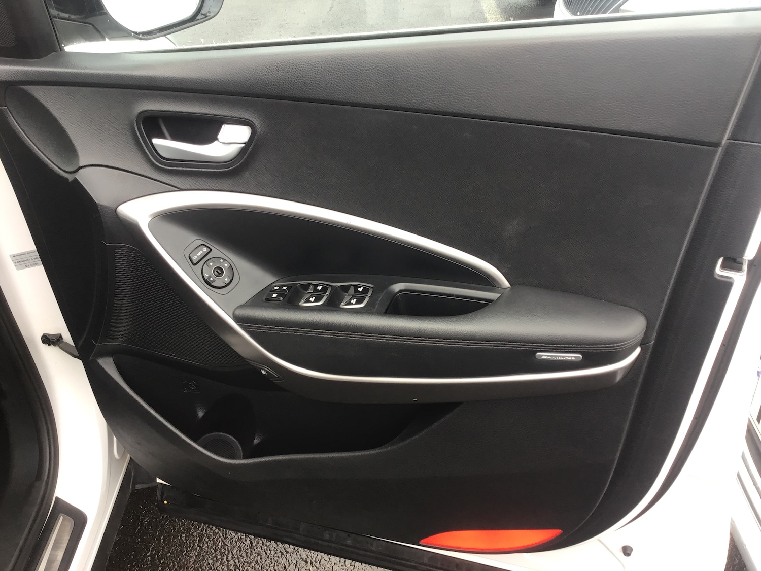 Used Hyundai Santa Fe 2014 for sale - 76681667: Photo 33