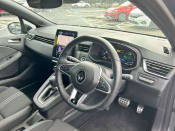 Used Renault Clio 2023 for sale - 73082884: Photo