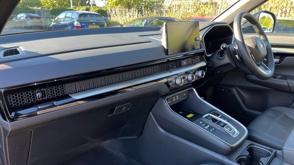 Used Honda CR-V 2024 for sale - 76079102: Photo 2