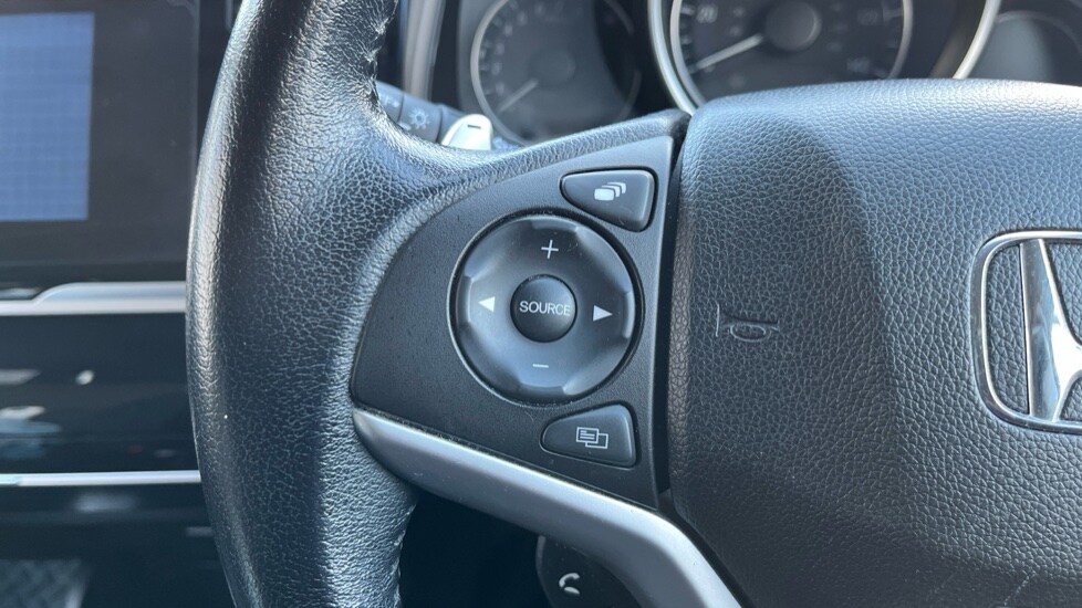 Used Honda Jazz 2018 for sale - 76602812: Photo 21