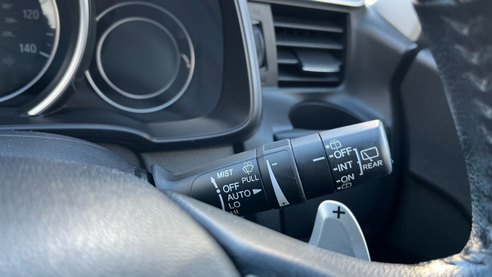 Used Honda Jazz 2018 for sale - 76602812: Photo 23