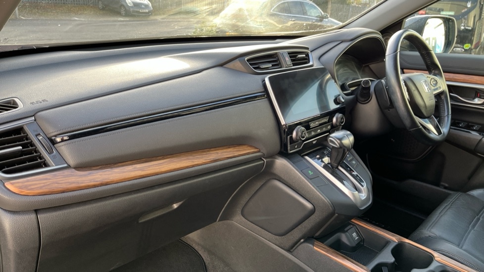 Used Honda CR-V 2018 for sale - 76466506: Photo 2