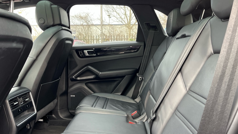 Used Porsche Cayenne 2019 for sale - 76856449: Photo 14