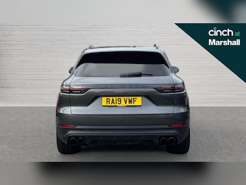 Used Porsche Cayenne 2019 for sale - 76856449: Photo