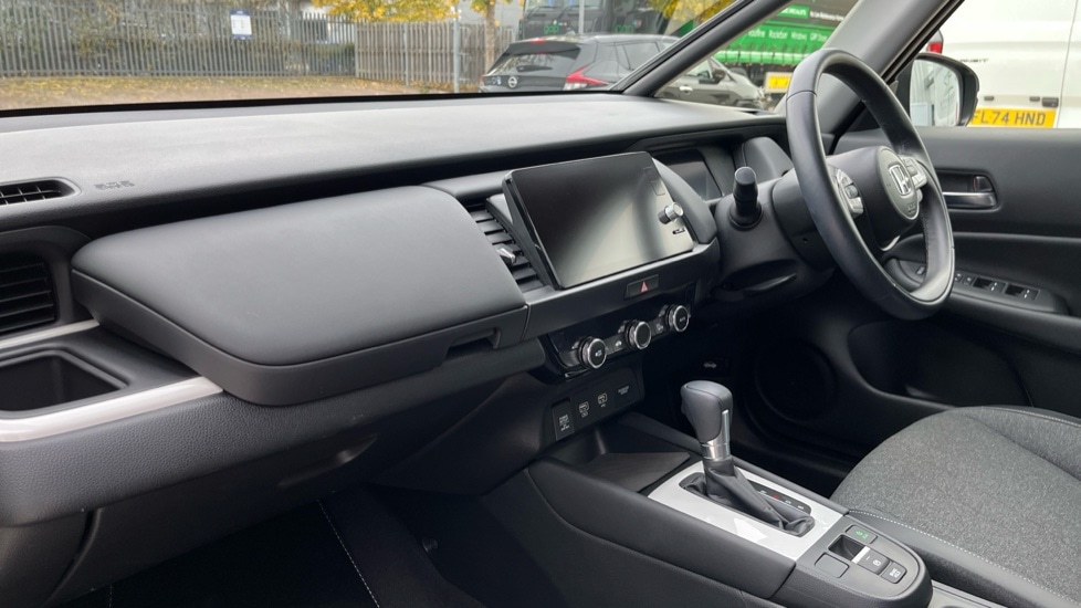 Used Honda Jazz 2024 for sale - 76350878: Photo 2