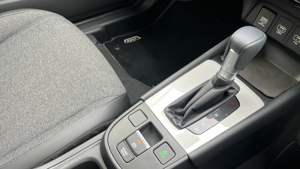 Used Honda Jazz 2024 for sale - 76350878: Photo 27