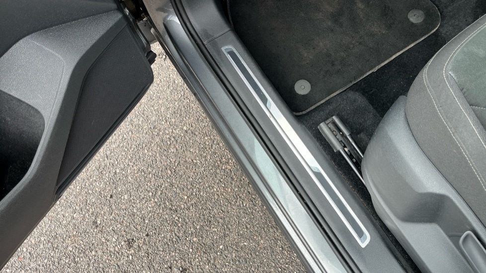 Used Volkswagen Tiguan 2016 for sale - 76580030: Photo 36