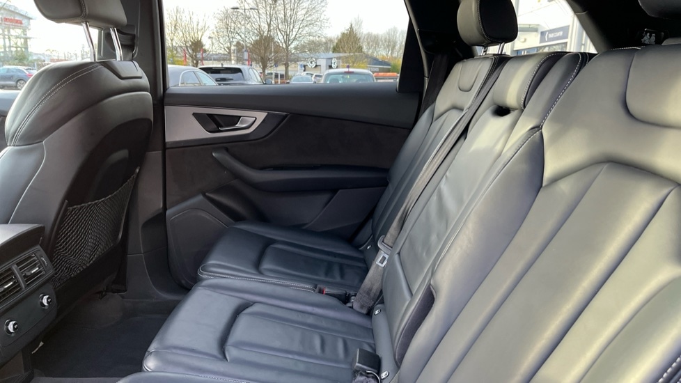 Used Audi Q7 2019 for sale - 76773079: Photo 14
