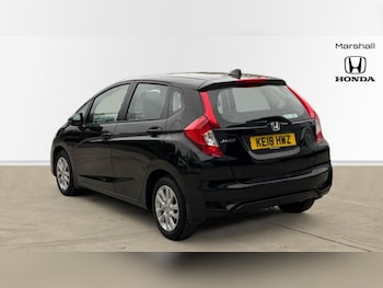 Used Honda Jazz 2018 for sale - 76124817: Photo 3