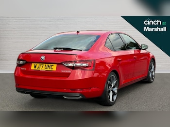 Used Skoda Superb 2017 for sale - 75252504: Photo