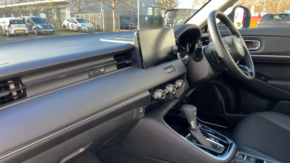 Used Honda HR-V 2024 for sale - 76652383: Photo 2