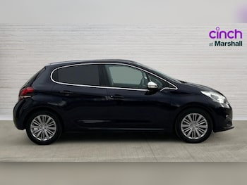 Used Peugeot 208 2016 for sale - 76901452: Photo
