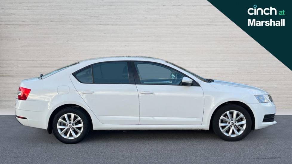 Used Skoda Octavia 2017 for sale - 76479859: Photo 2