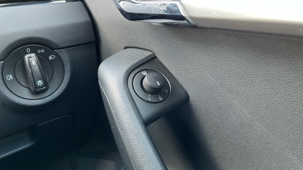 Used Skoda Octavia 2017 for sale - 76479859: Photo 36