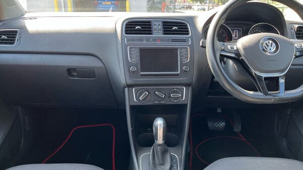 Used Volkswagen Polo 2015 for sale - 76254955: Photo 12