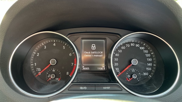 Used Volkswagen Polo 2015 for sale - 76254955: Photo 13